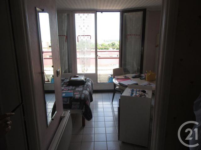 Afficher la photo en grand Appartement T1 à vendre - 1 pièce - 21.06 m2 - DAX - 40 - AQUITAINE - Century 21 Glockner