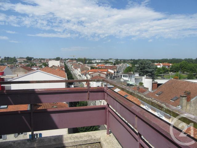 Afficher la photo en grand Appartement T1 à vendre - 1 pièce - 21.06 m2 - DAX - 40 - AQUITAINE - Century 21 Glockner