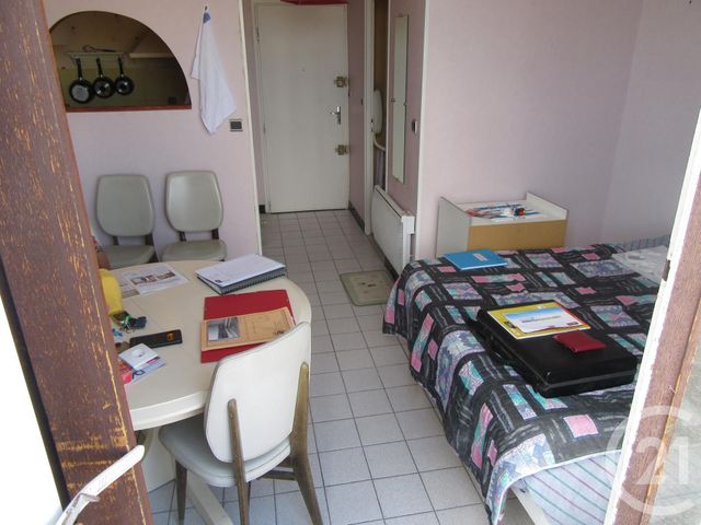 Afficher la photo en grand Appartement T1 à vendre - 1 pièce - 21.06 m2 - DAX - 40 - AQUITAINE - Century 21 Glockner