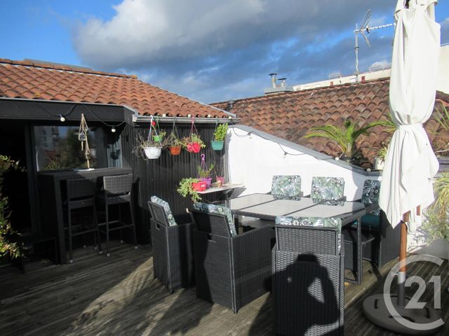 Afficher la photo en grand Appartement F6 à vendre - 6 pièces - 140.0 m2 - DAX - 40 - AQUITAINE - Century 21 Glockner