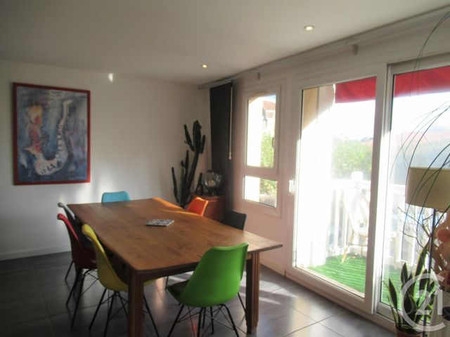Afficher la photo en grand Appartement F6 à vendre - 6 pièces - 140.0 m2 - DAX - 40 - AQUITAINE - Century 21 Glockner