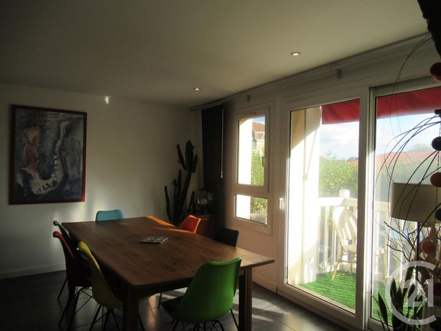 Afficher la photo en grand Appartement F6 à vendre - 6 pièces - 140.0 m2 - DAX - 40 - AQUITAINE - Century 21 Glockner