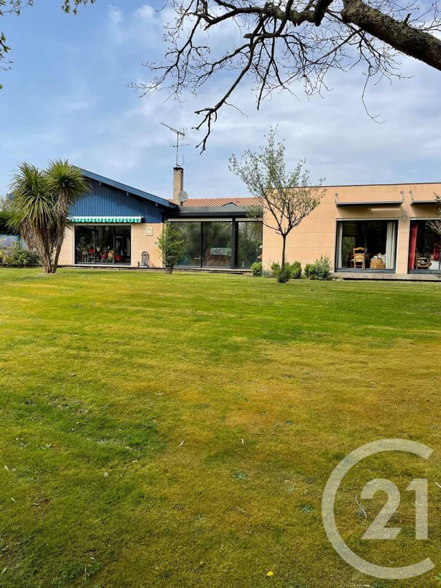 Afficher la photo en grand maison à vendre - 7 pièces - 272.16 m2 - RIVIERE SAAS ET GOURBY - 40 - AQUITAINE - Century 21 Glockner