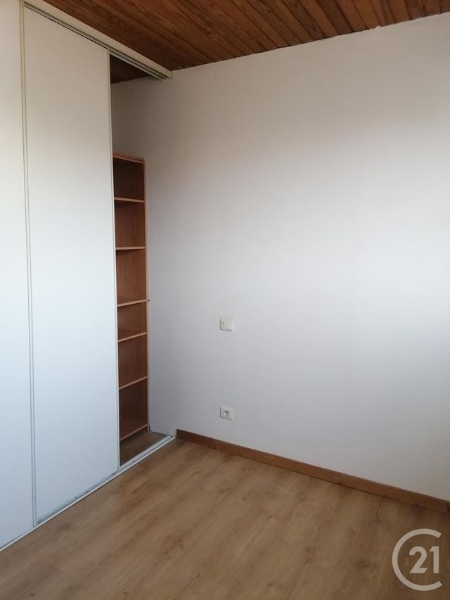 Afficher la photo en grand Appartement F2 à louer - 2 pièces - 24.05 m2 - DAX - 40 - AQUITAINE - Century 21 Glockner