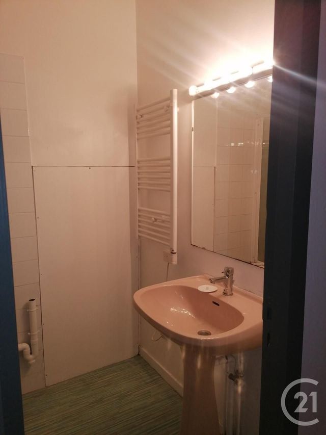 Appartement F2 à louer - 2 pièces - 26.29 m2 - DAX - 40 - AQUITAINE - Century 21 Glockner Appartement F2 à louer - 2 pièces - 26.29 m2 - DAX - 40 - AQUITAINE - Century 21 Glockner