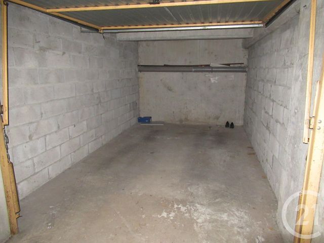 Afficher la photo en grand parking à vendre - 12.0 m2 - 40 - AQUITAINE - Century 21 Glockner