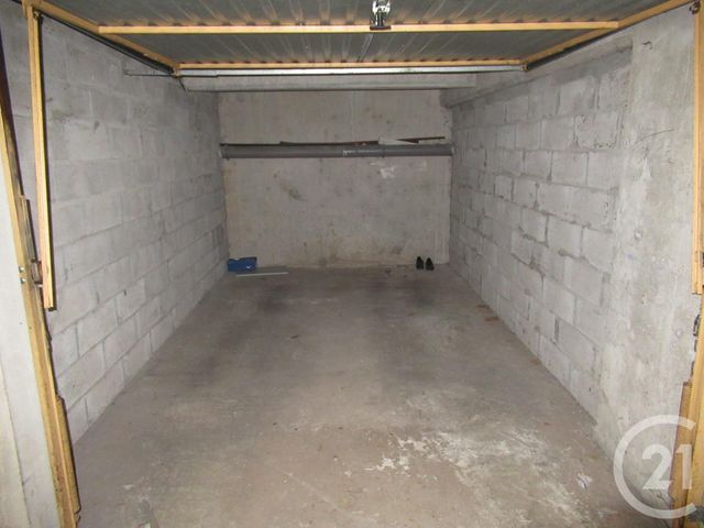 Afficher la photo en grand parking à vendre - 12.0 m2 - 40 - AQUITAINE - Century 21 Glockner