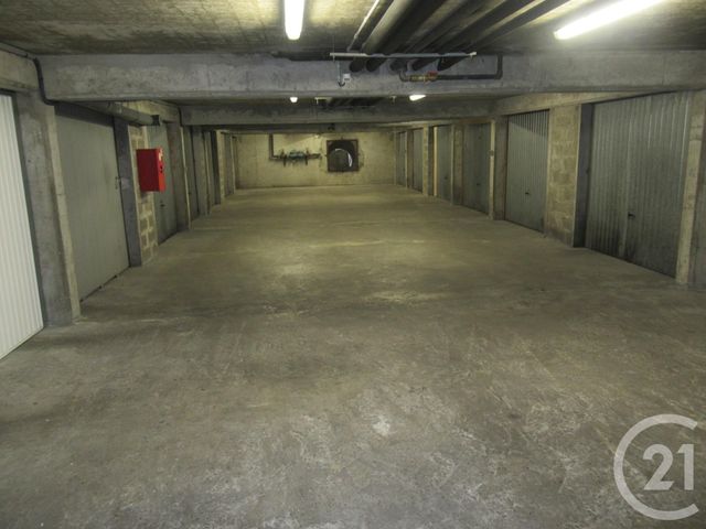 Afficher la photo en grand parking à vendre - 12.0 m2 - 40 - AQUITAINE - Century 21 Glockner