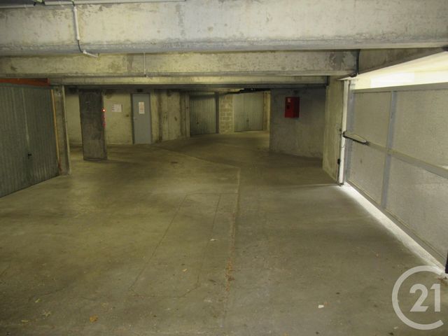 Afficher la photo en grand parking à vendre - 12.0 m2 - 40 - AQUITAINE - Century 21 Glockner