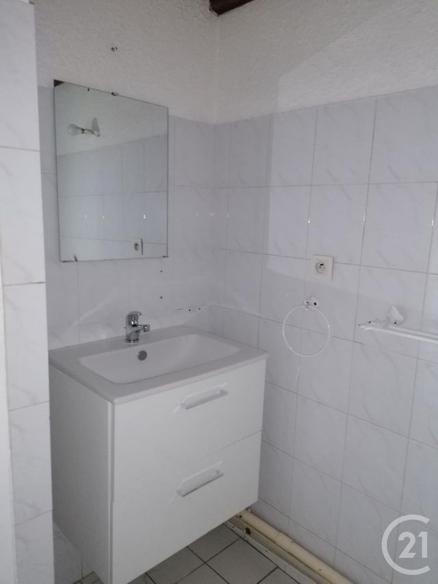 Afficher la photo en grand Appartement F2 à louer - 2 pièces - 46.0 m2 - DAX - 40 - AQUITAINE - Century 21 Glockner