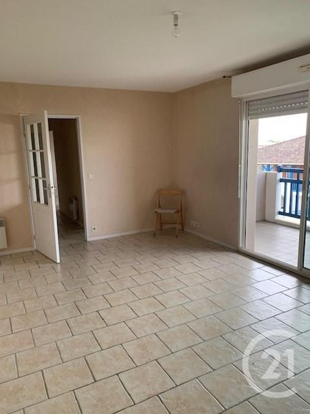 Afficher la photo en grand Appartement F2 à vendre - 2 pièces - 47.96 m2 - DAX - 40 - AQUITAINE - Century 21 Glockner
