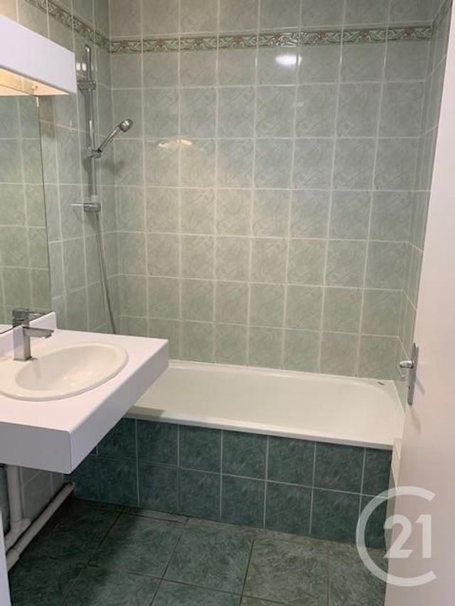 Afficher la photo en grand Appartement F2 à vendre - 2 pièces - 47.96 m2 - DAX - 40 - AQUITAINE - Century 21 Glockner