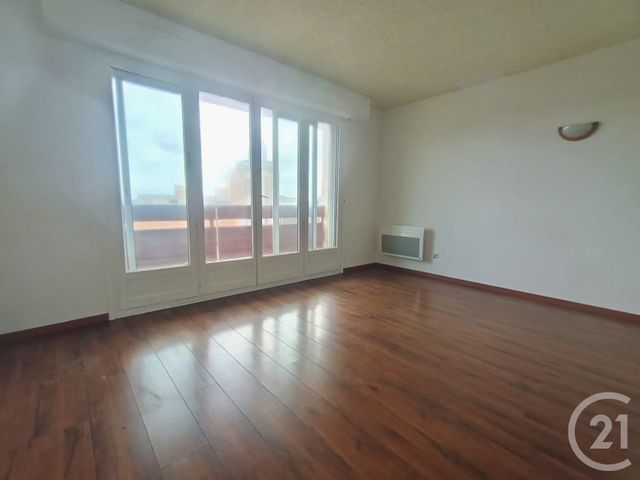 Appartement Studio à louer - 1 pièce - 27.99 m2 - DAX - 40 - AQUITAINE - Century 21 Glockner