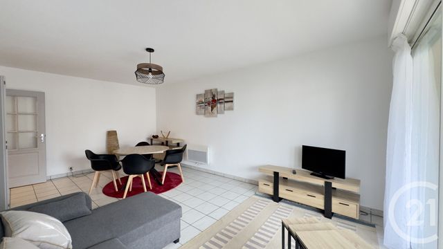 Appartement F4 à louer - 4 pièces - 84.4 m2 - DAX - 40 - AQUITAINE - Century 21 Glockner