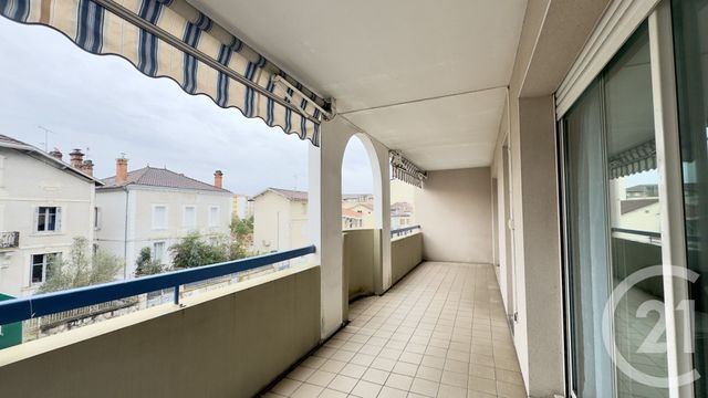 Appartement F4 à louer - 4 pièces - 84.4 m2 - DAX - 40 - AQUITAINE - Century 21 Glockner