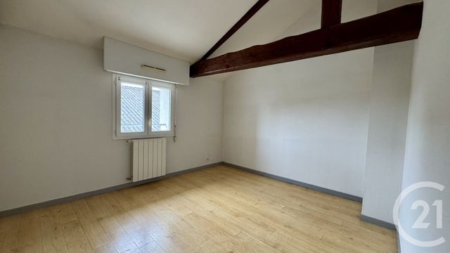 Appartement F3 à louer - 3 pièces - 64.7 m2 - HAGETMAU - 40 - AQUITAINE - Century 21 Glockner