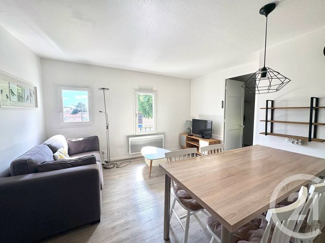 Afficher la photo en grand Appartement F2 bis à louer - 2 pièces - 39.75 m2 - DAX - 40 - AQUITAINE - Century 21 Glockner