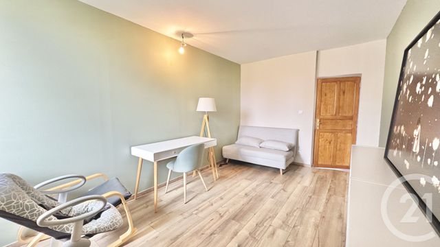 maison à louer - 7 pièces - 221.75 m2 - POYARTIN - 40 - AQUITAINE - Century 21 Glockner