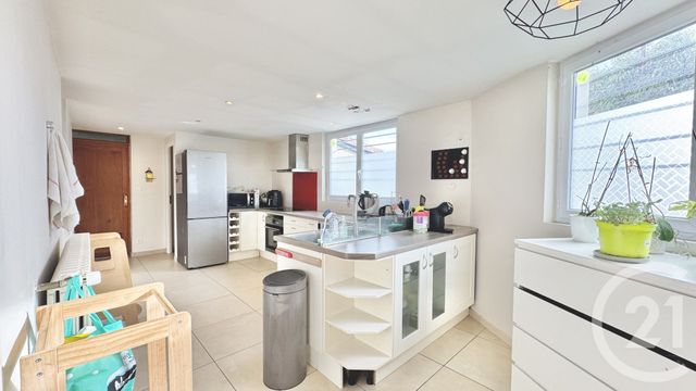 maison à louer - 7 pièces - 221.75 m2 - POYARTIN - 40 - AQUITAINE - Century 21 Glockner