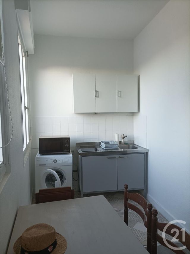 Appartement Studio à louer - 1 pièce - 25.42 m2 - DAX - 40 - AQUITAINE - Century 21 Glockner