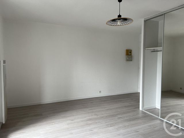 Appartement Studio à louer - 1 pièce - 24.21 m2 - DAX - 40 - AQUITAINE - Century 21 Glockner