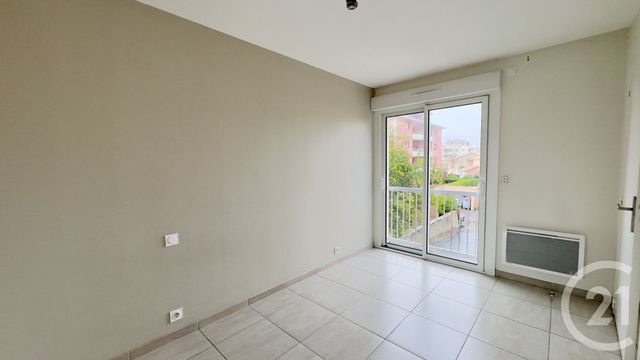 Appartement F2 à louer - 2 pièces - 46.01 m2 - DAX - 40 - AQUITAINE - Century 21 Glockner