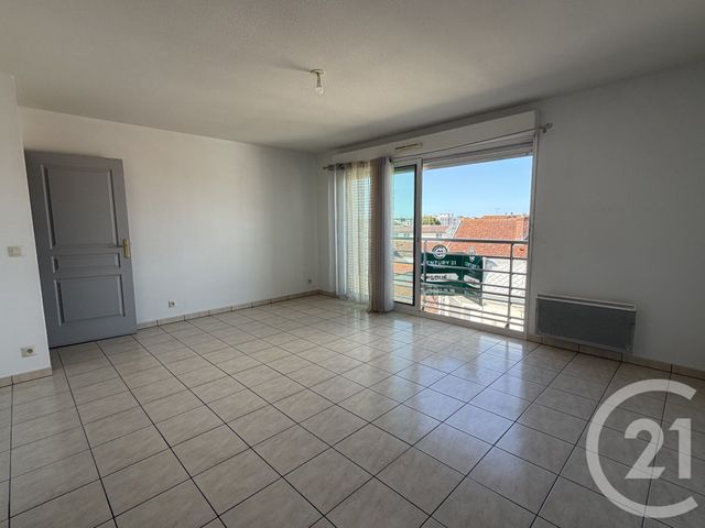 Appartement T2 à louer - 2 pièces - 54.78 m2 - DAX - 40 - AQUITAINE - Century 21 Glockner